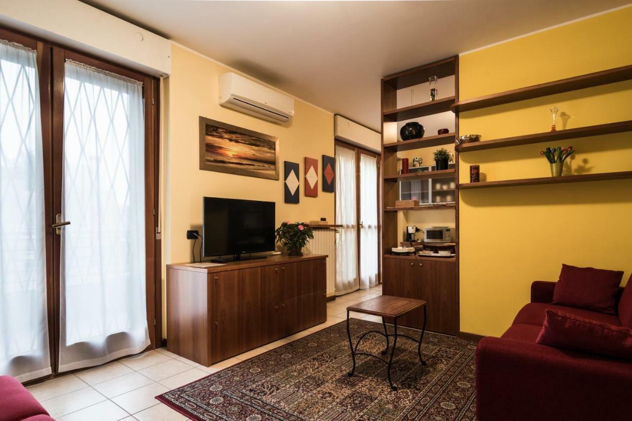 Вилла Cozy Penthouse Сан-Донато-Миланезе Экстерьер фото